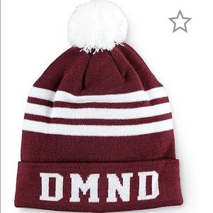 DMND Pom Pom hat